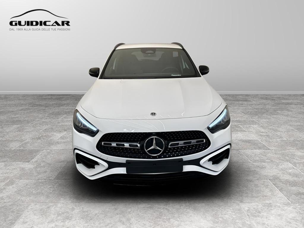 Mercedes-Benz GLA 180 d Automatic