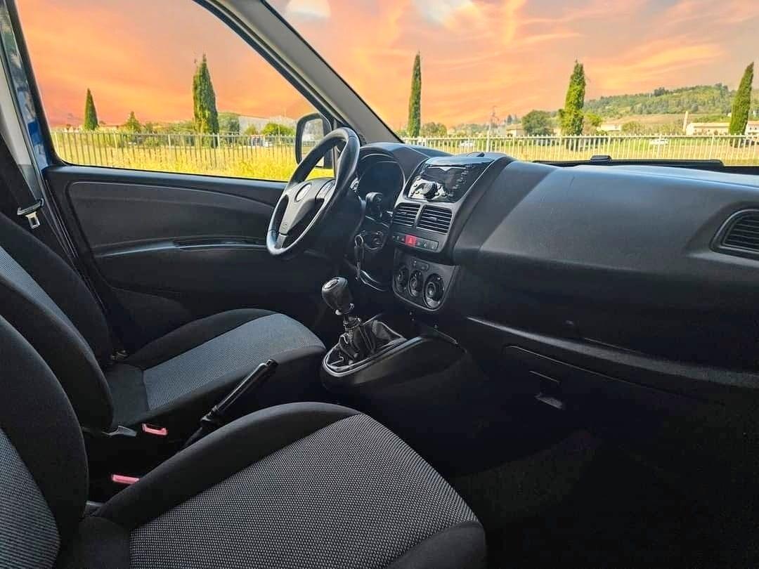 Fiat Doblò 1.4 T-Jet 16V Natural Power Emotion