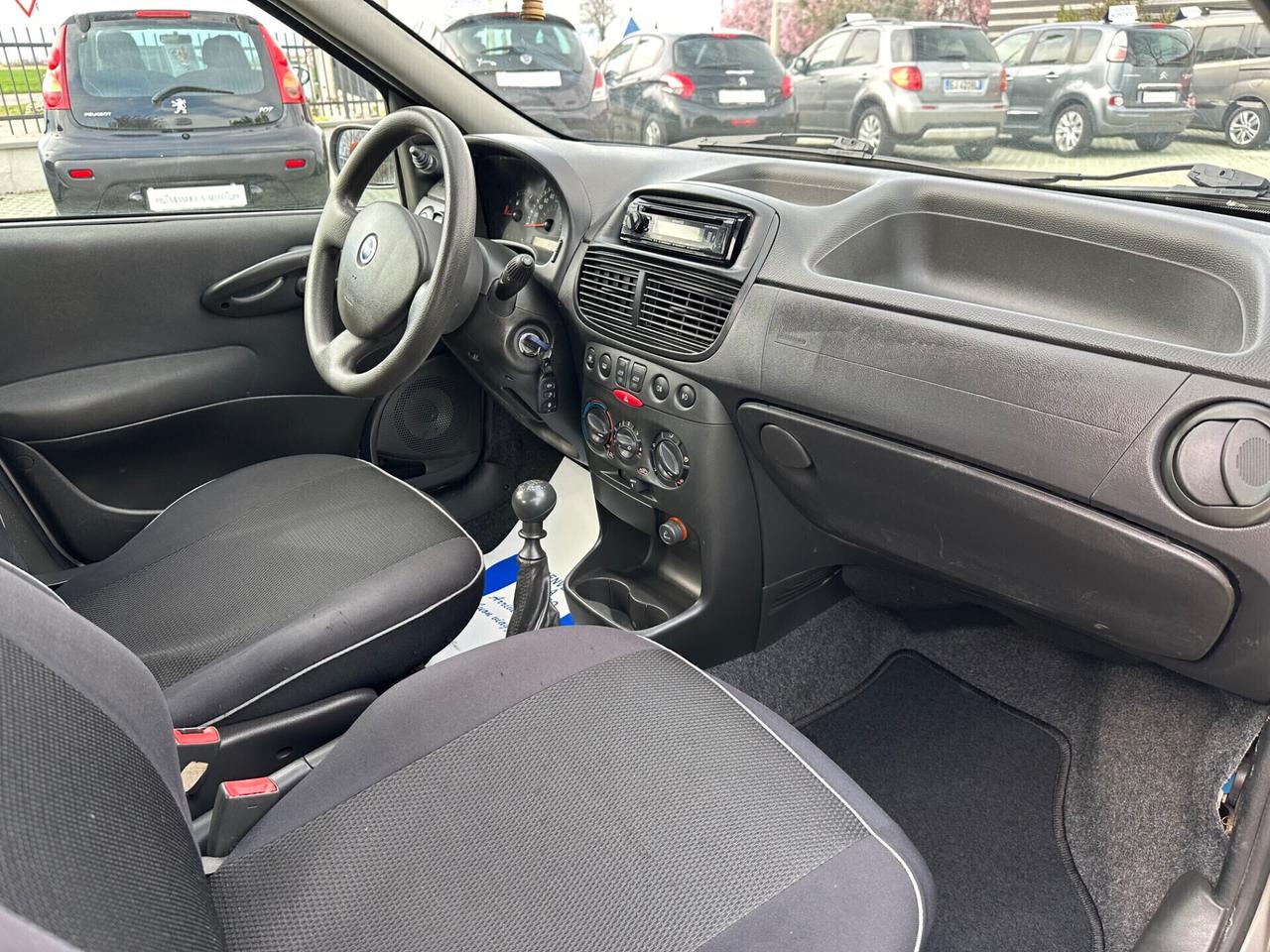 Fiat Punto 1.2 5p Active Natural Power