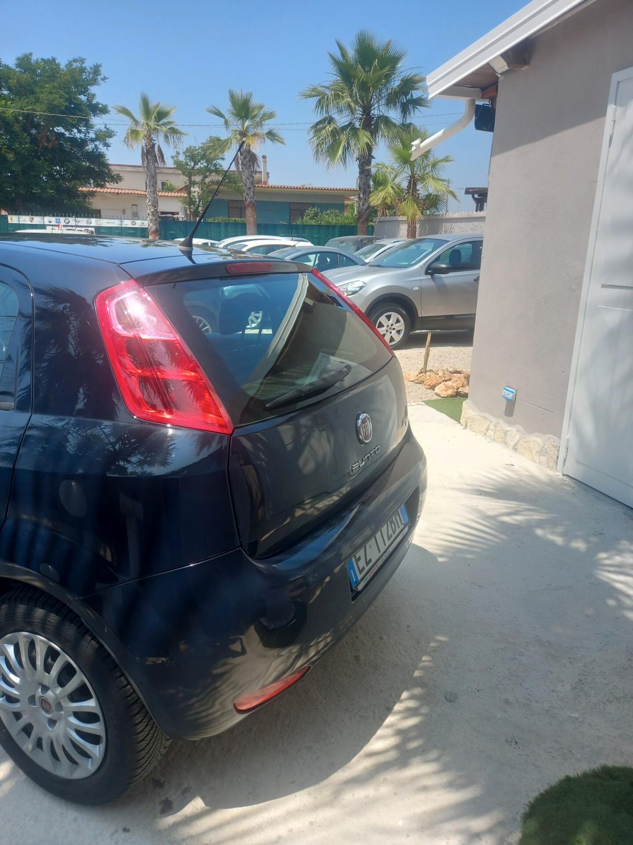 Fiat Punto 1.4 8V 5 porte Lounge perfetta