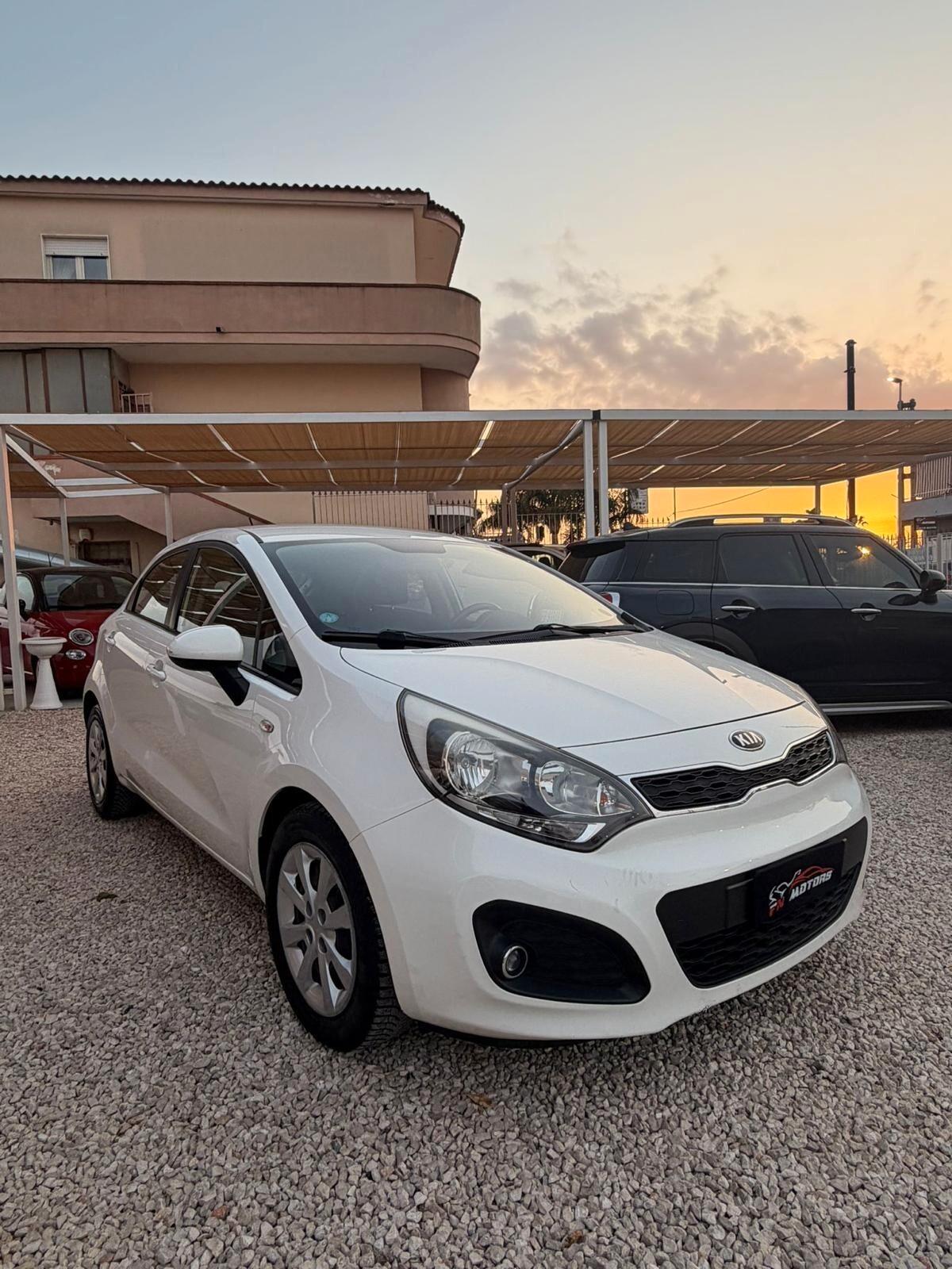 Kia Rio 1.4 CRDi 5p. Cool