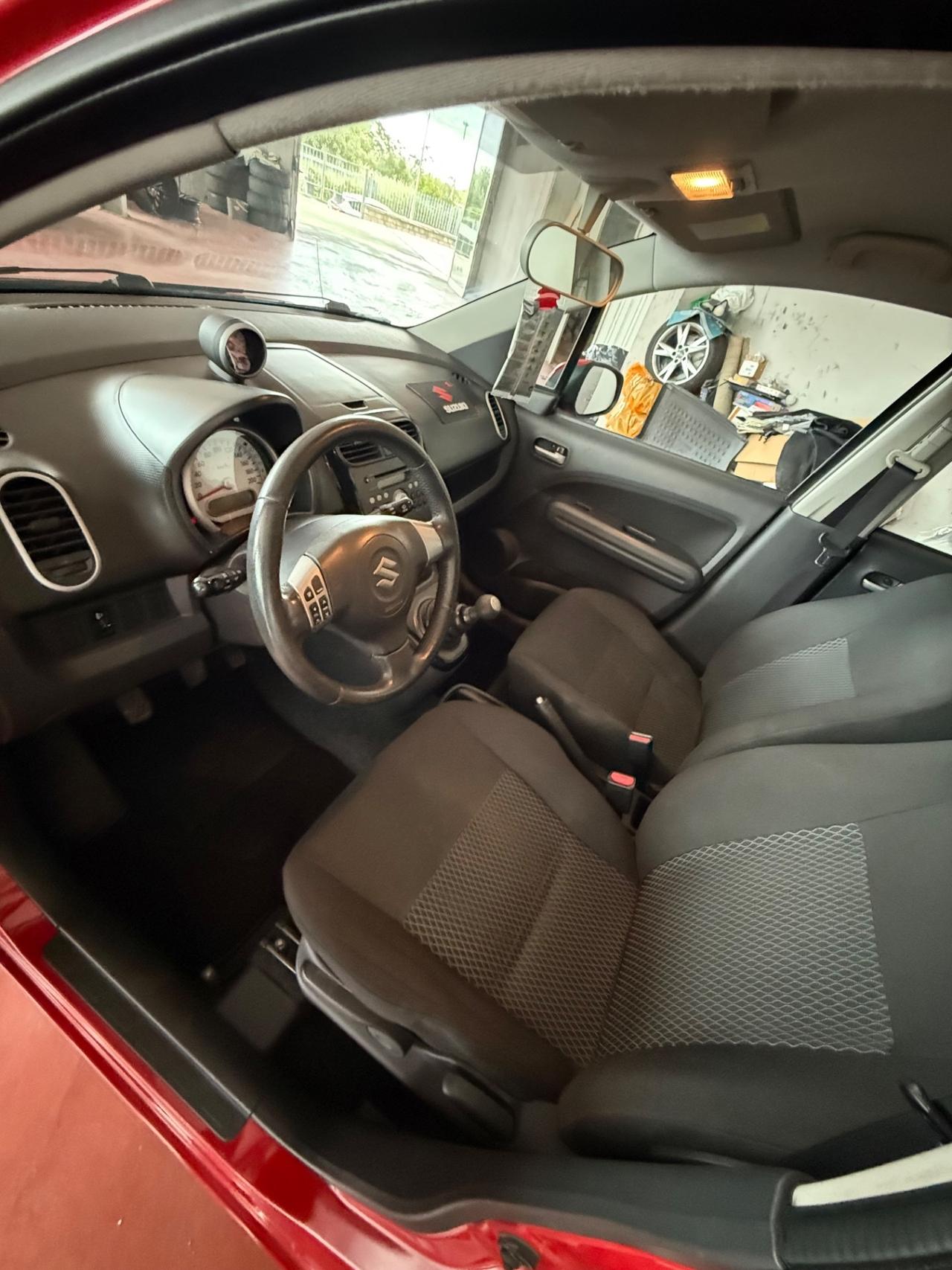 Suzuki Splash 1.0 VVT GL Style Start & Stop solo da QUALITYCARS PESCARA