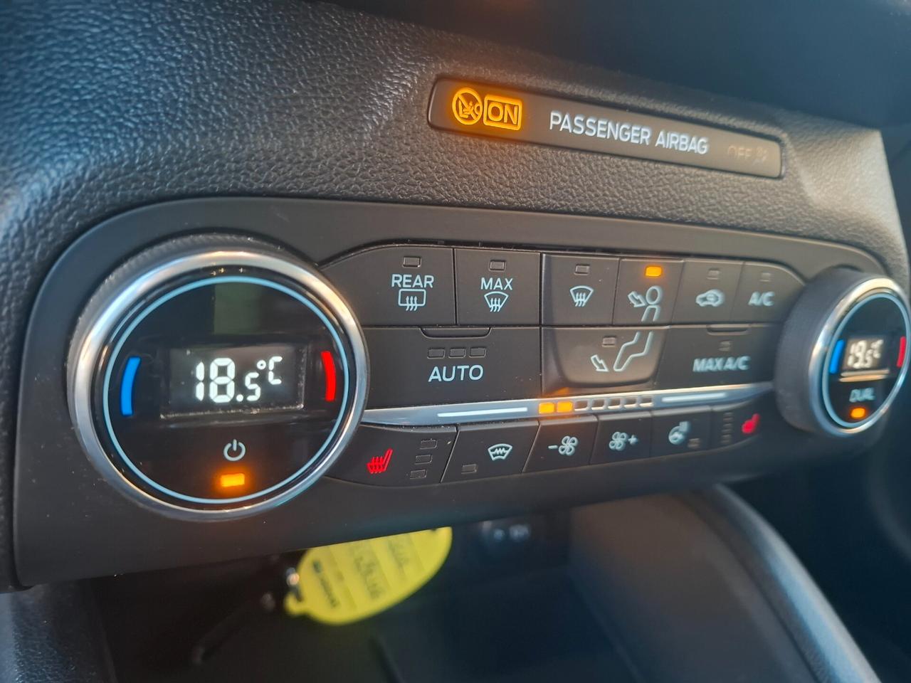 Ford Focus 1.5 TDCI 120 CV 5p. TITANIUM FULL LED
