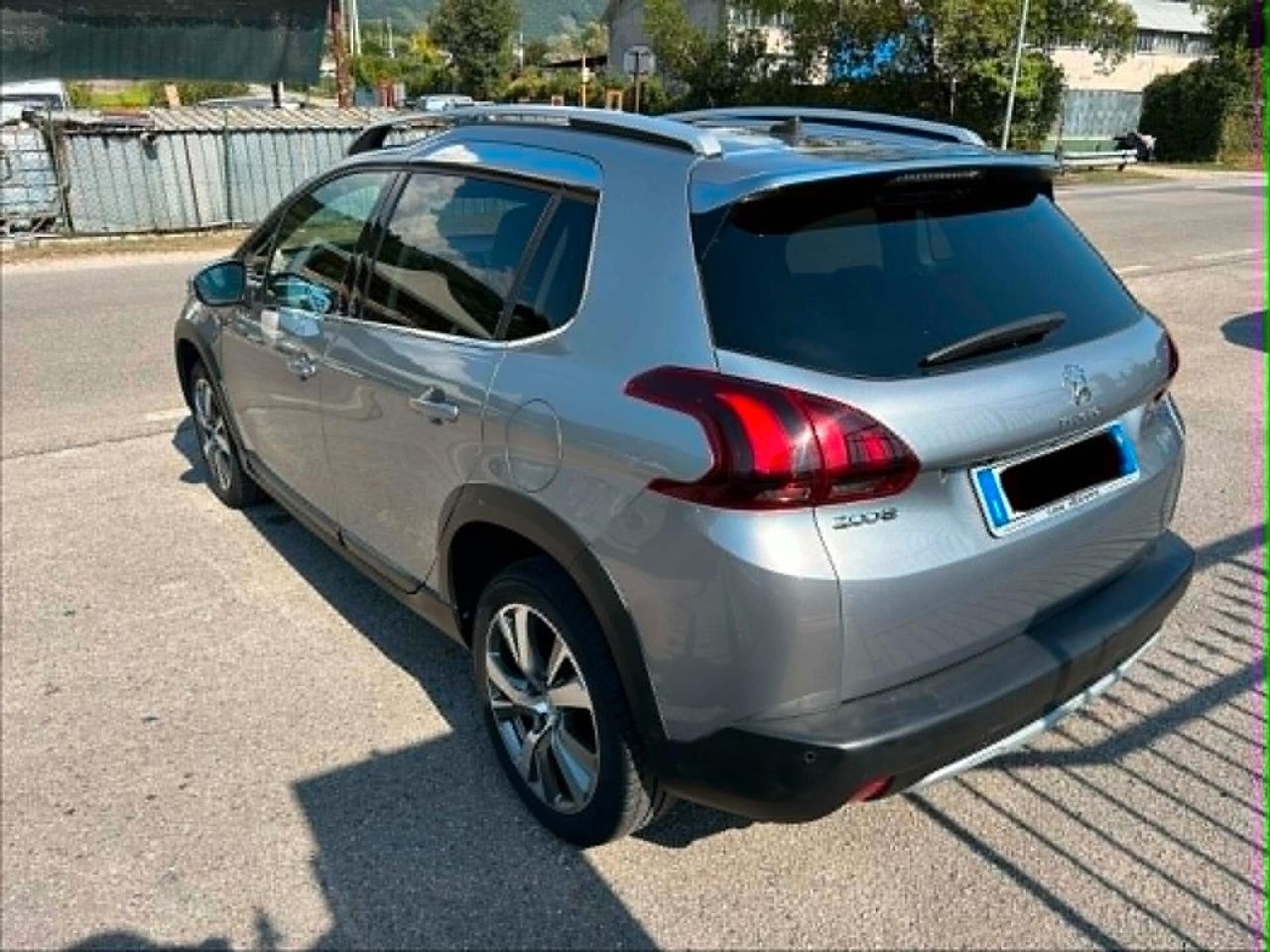 Peugeot 2008 BlueHDi 100 GT Line