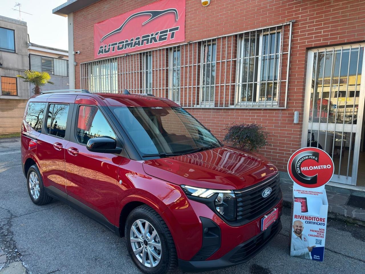 Ford Tourneo Courier 1.0 EcoBoost 125cv Powershift Titanium