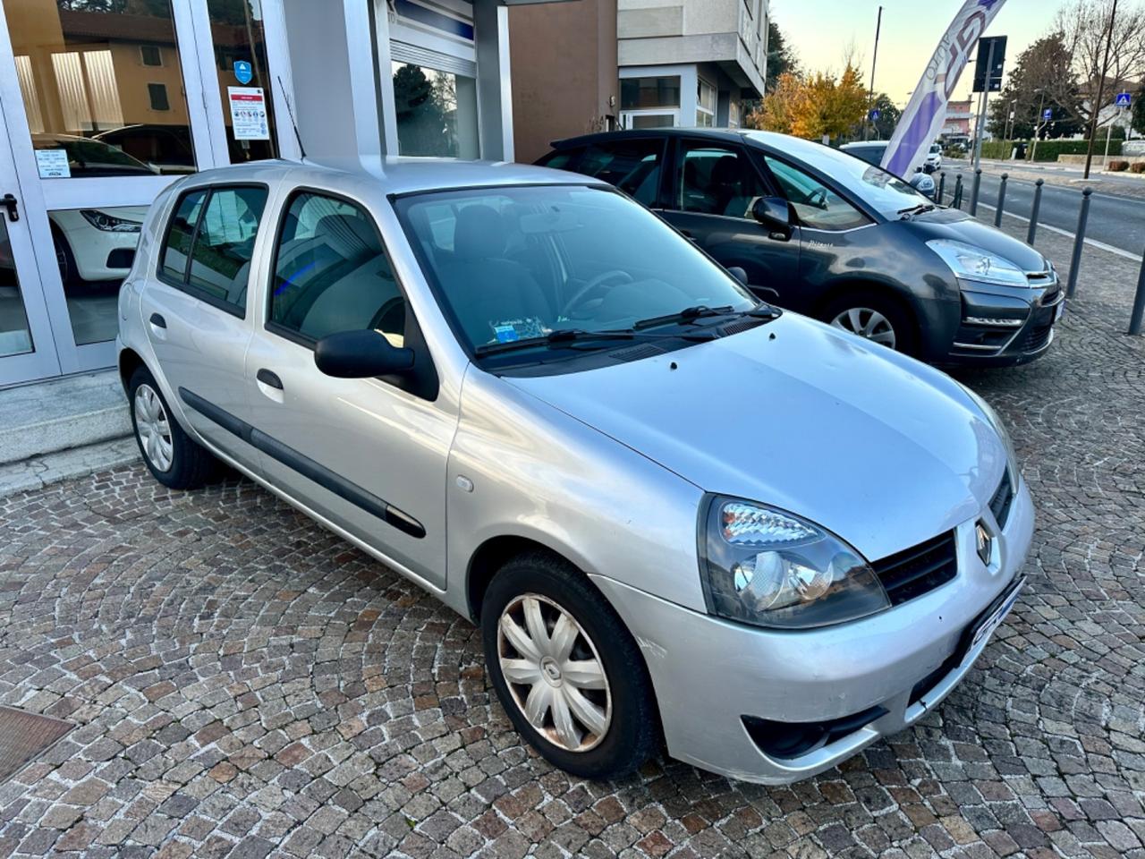 Renault Clio Storia 1.2Bz/Gpl 5P - Neopatentati