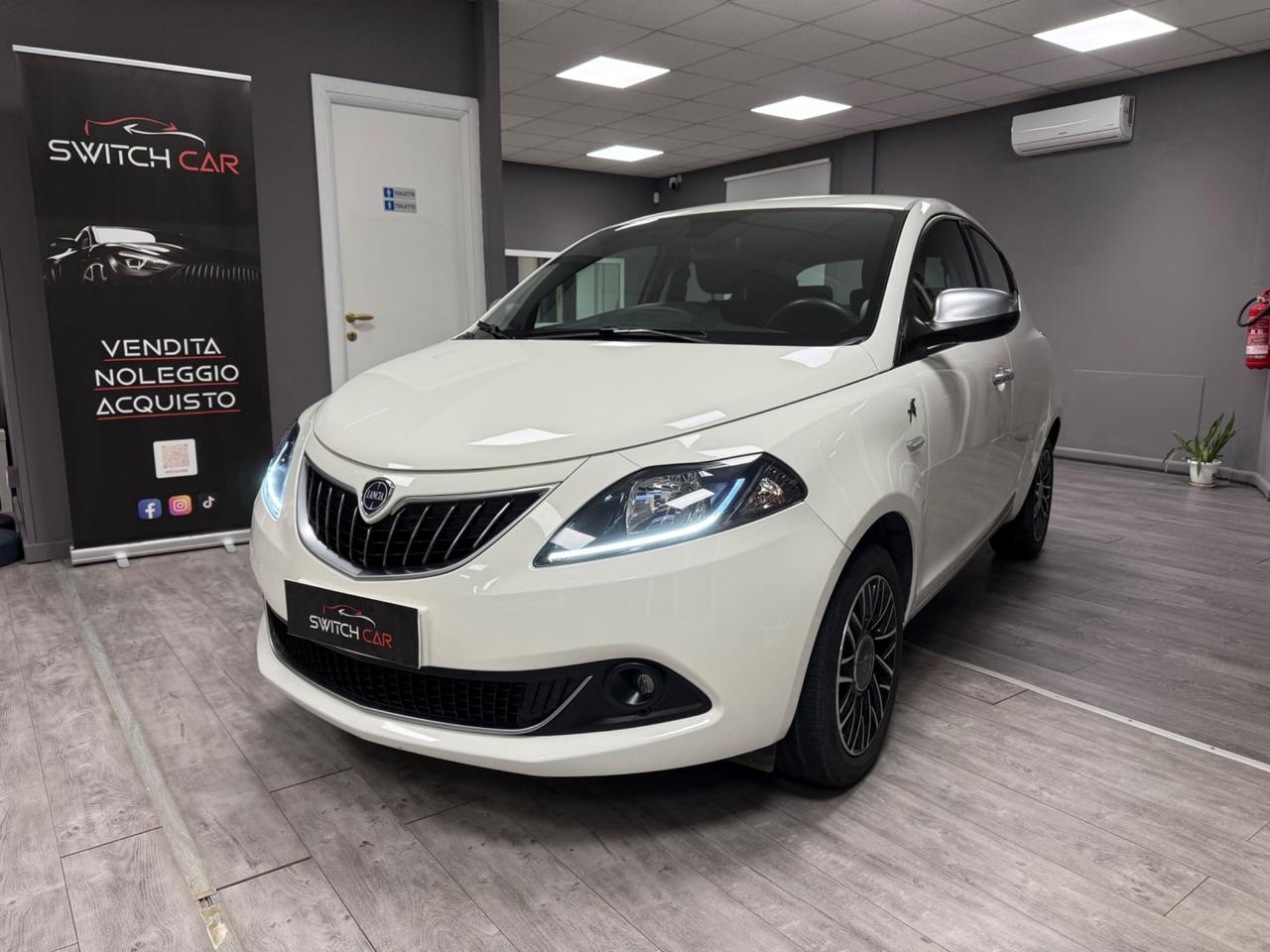 Lancia Ypsilon 1.0 FireFly 5 porte S&S Hybrid Alberta Ferretti SUPER PREZZO!