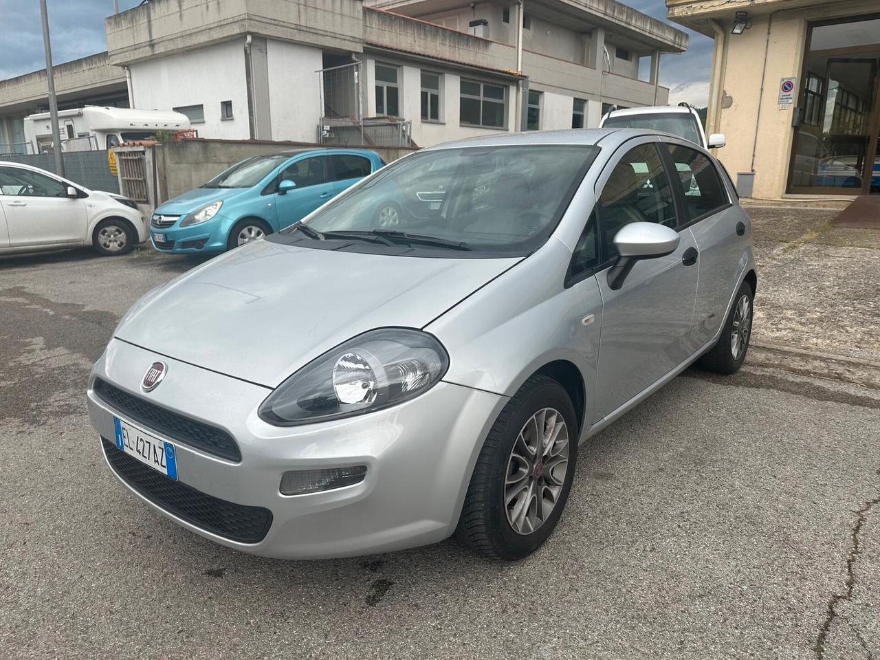Fiat Punto 1.2 8V 5 porte Lounge GPL ok neo patentati