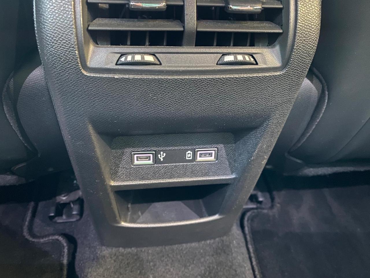 PEUGEOT NEW 308 ALLURE 1.5 130CV NAVY Led CAM 2023