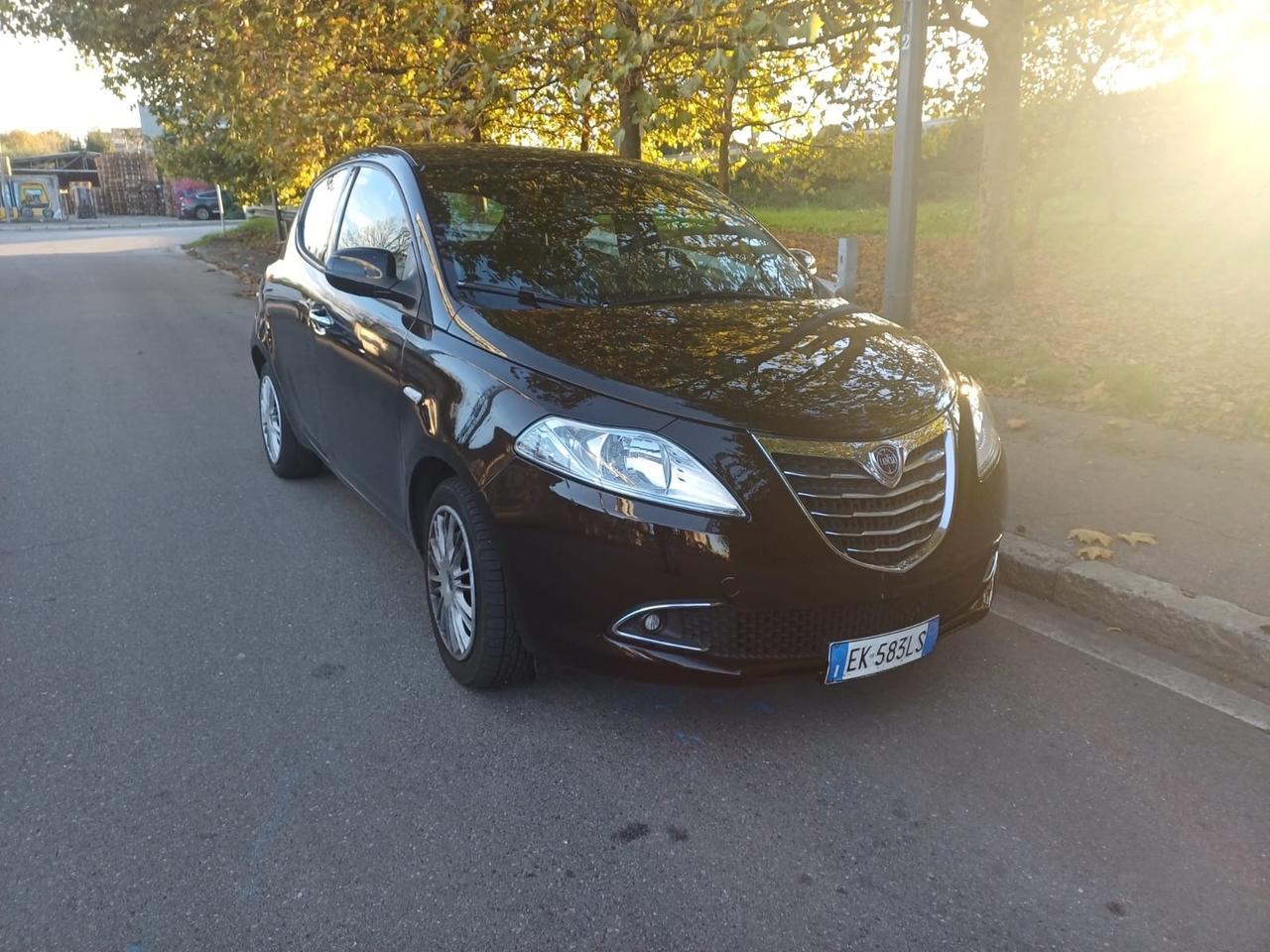 Lancia Ypsilon 1.2 69 CV 5 porte SOLO 89.000KM