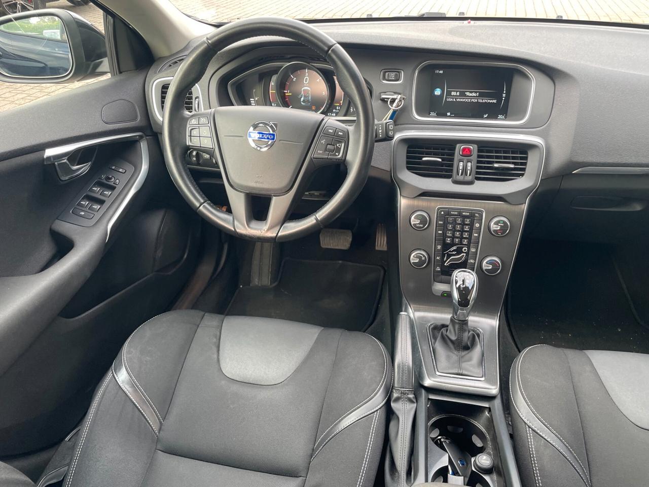 Volvo V40 D2 Geartronic Kinetic