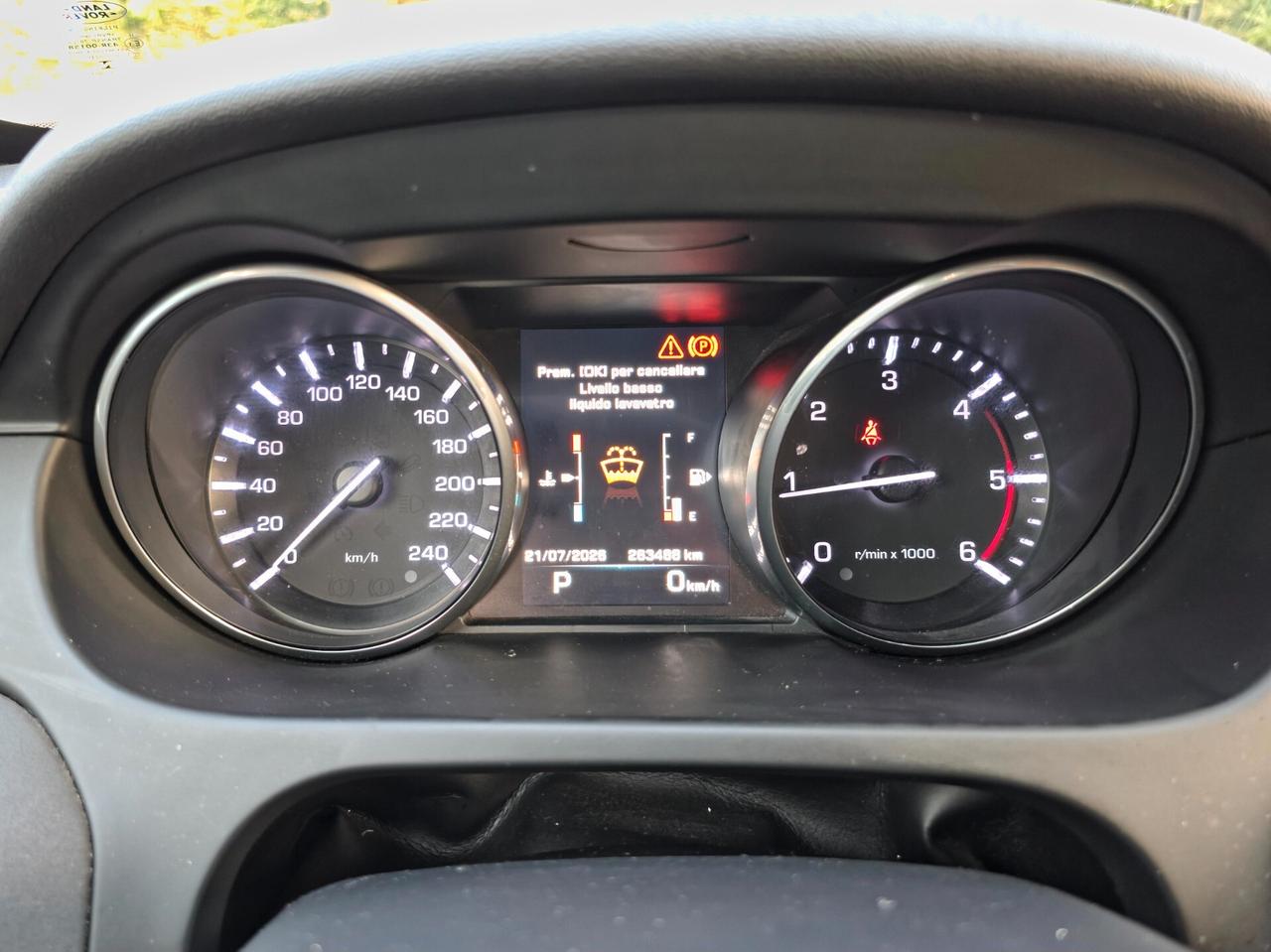 Land Rover Discovery Sport 2.2 TD4 HSE Luxury CV-150 E5B Automatico NEO 2015