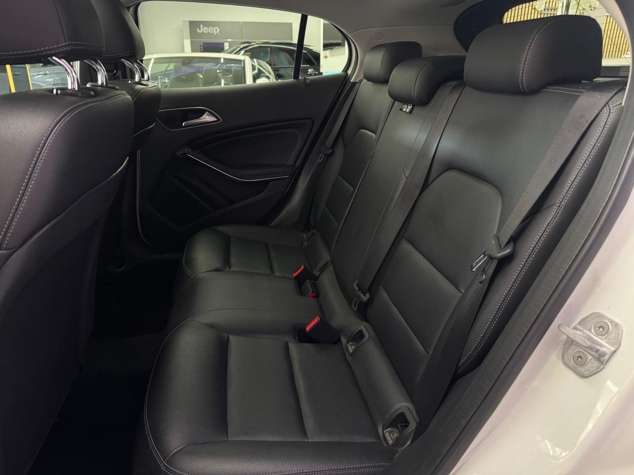 Mercedes-benz GLA 200d 4Matic Premium Iper Full