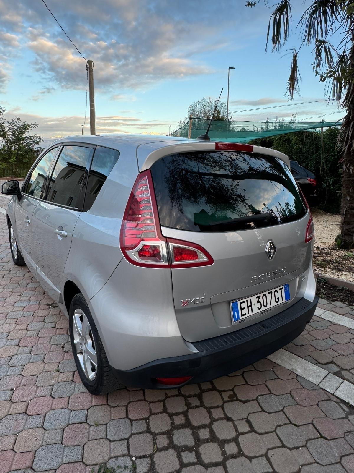 Renault Scenic Scénic X-Mod 1.5 dCi 110CV EDC Luxe