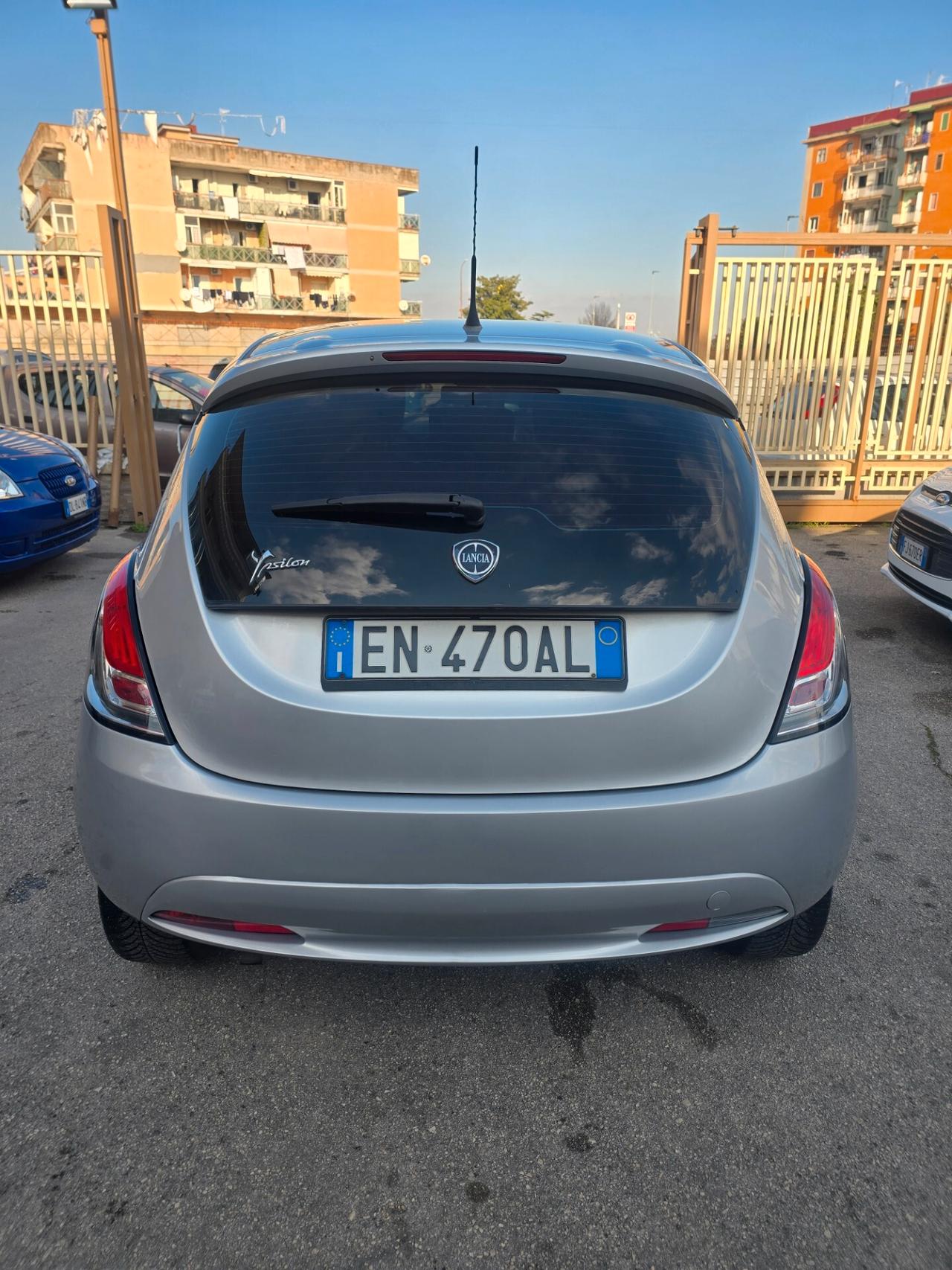 Lancia Ypsilon 1.2 69 CV 5 porte GPL Ecochic Gold