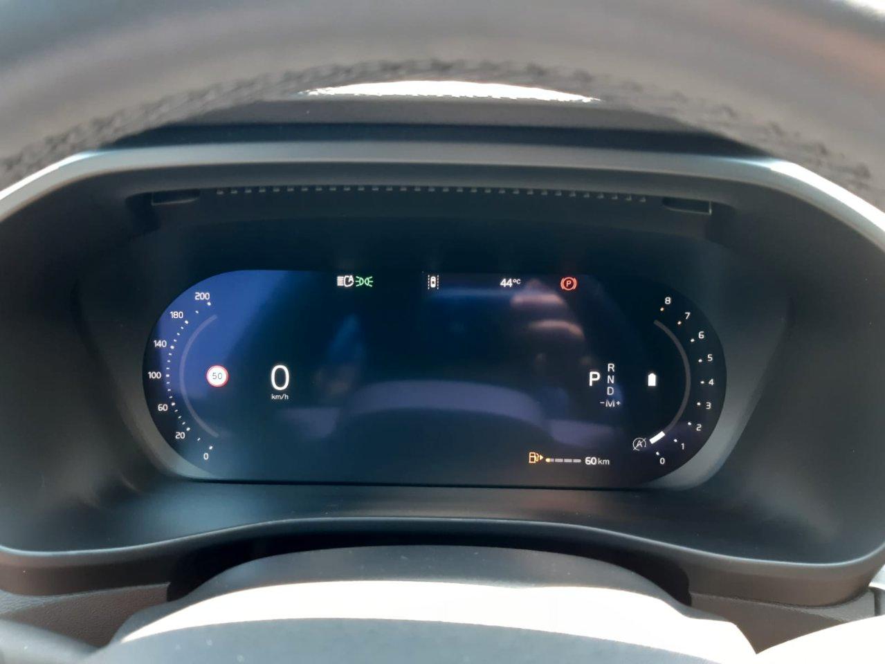 Volvo XC40 2.0 b3 Plus Black Edition auto