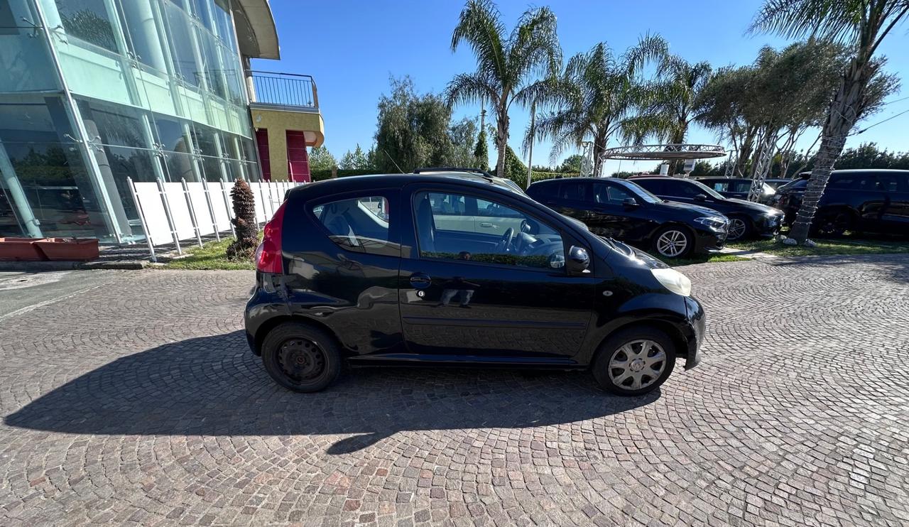 Peugeot 107 1.0 68CV 3p. Plaisir