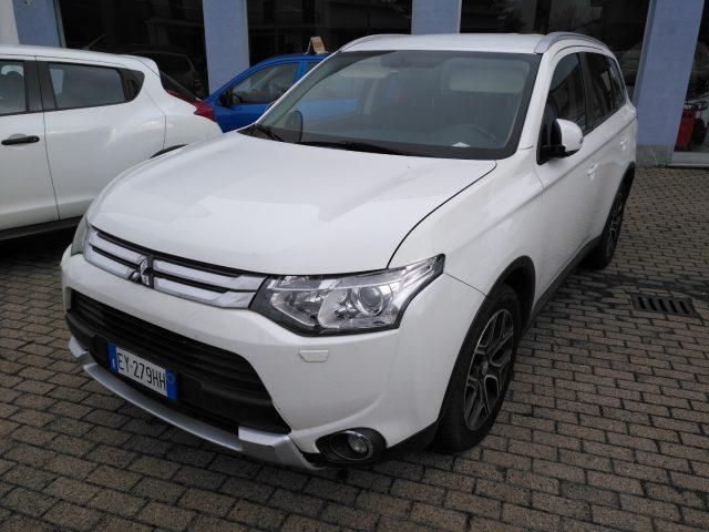 MITSUBISHI Outlander 2.2 DI-D 4WD Instyle 7p.