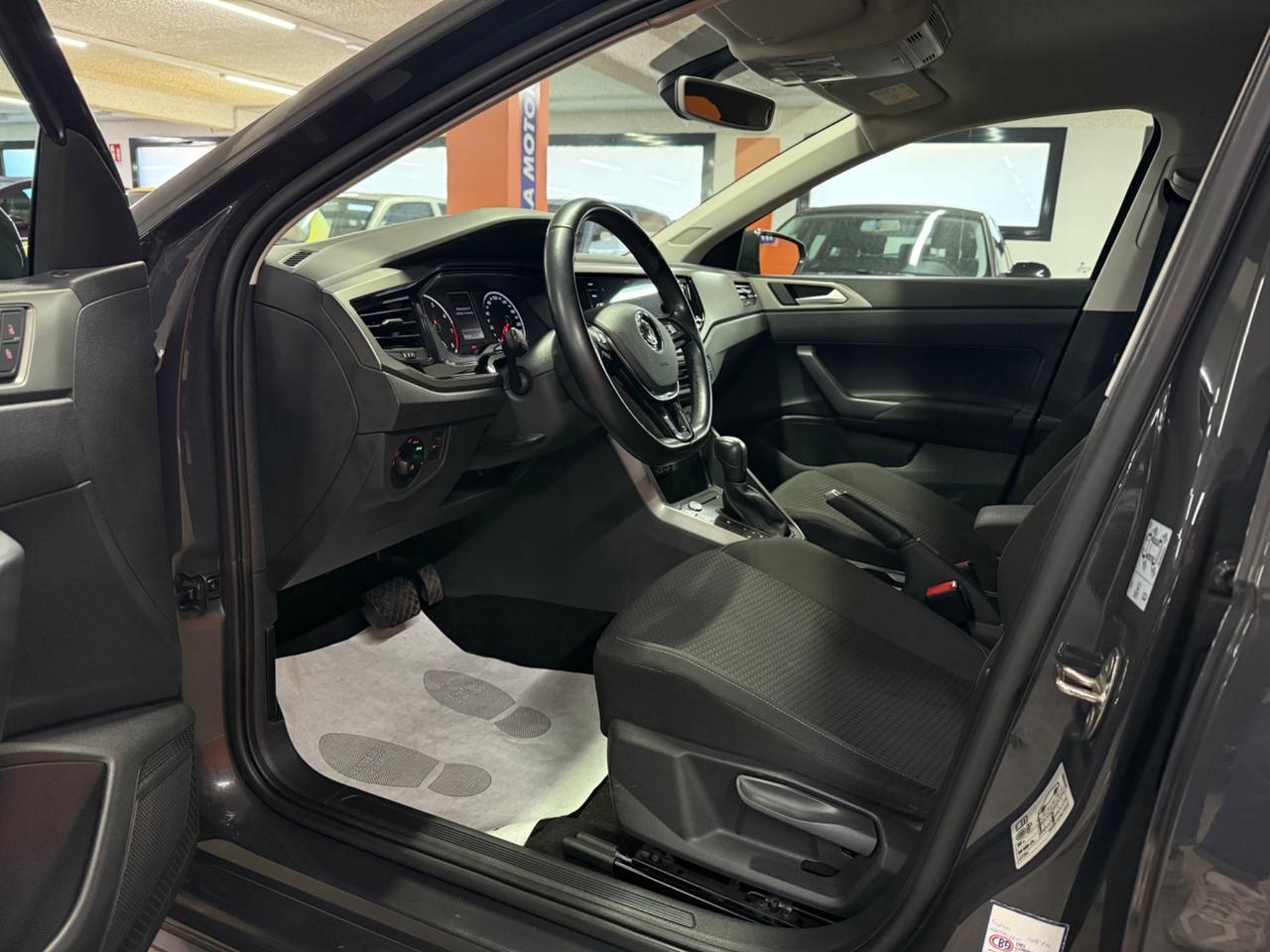 Volkswagen Polo 1.0 TSI DSG 5p. R-Line Cambio Automatico