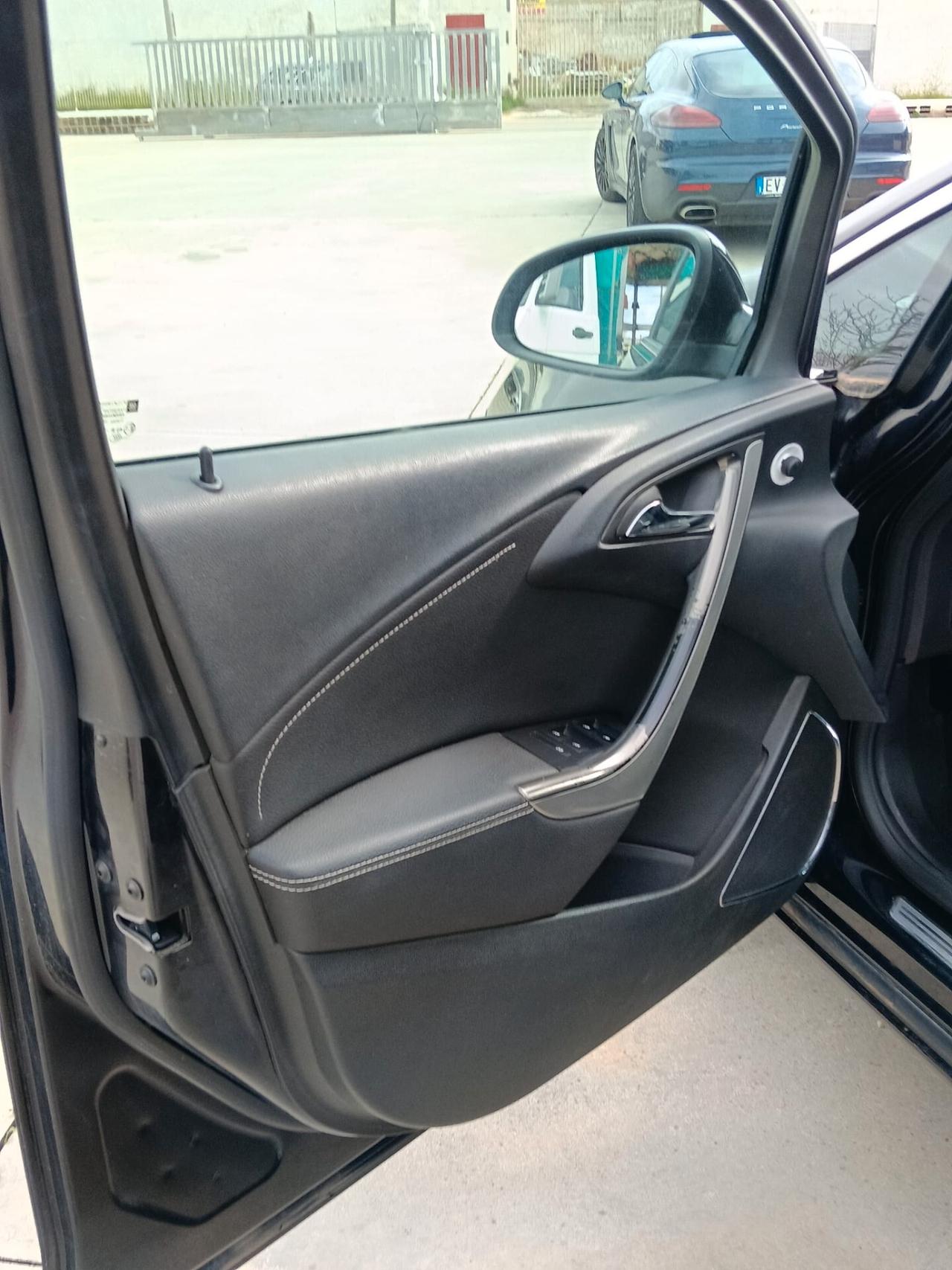 Opel Astra 1.7 CDTI 110CV Sports Tourer Cosmo