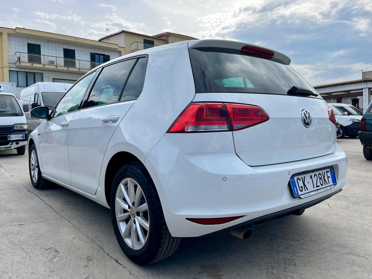 Volkswagen Golf 2.0 TDI 5p. Highline BlueMotion Technology