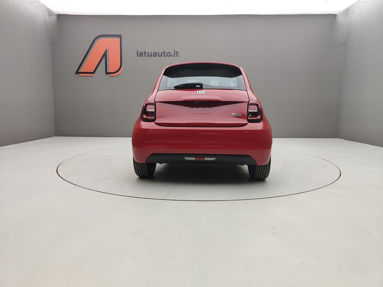 FIAT 500e 500E 95CV RED
