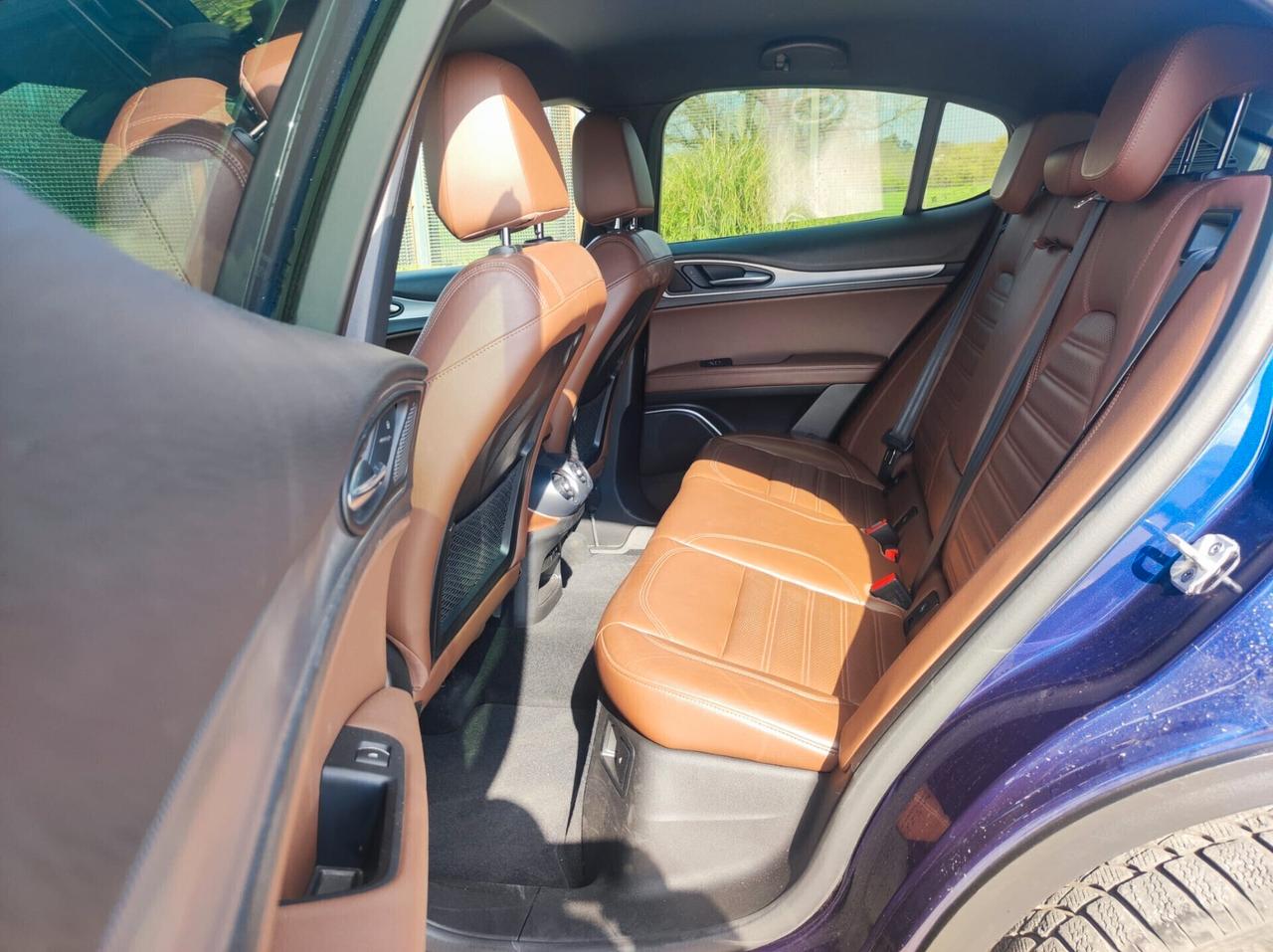 Alfa Romeo Stelvio 2.2 Turbodiesel 210 CV AT8 Q4 Super