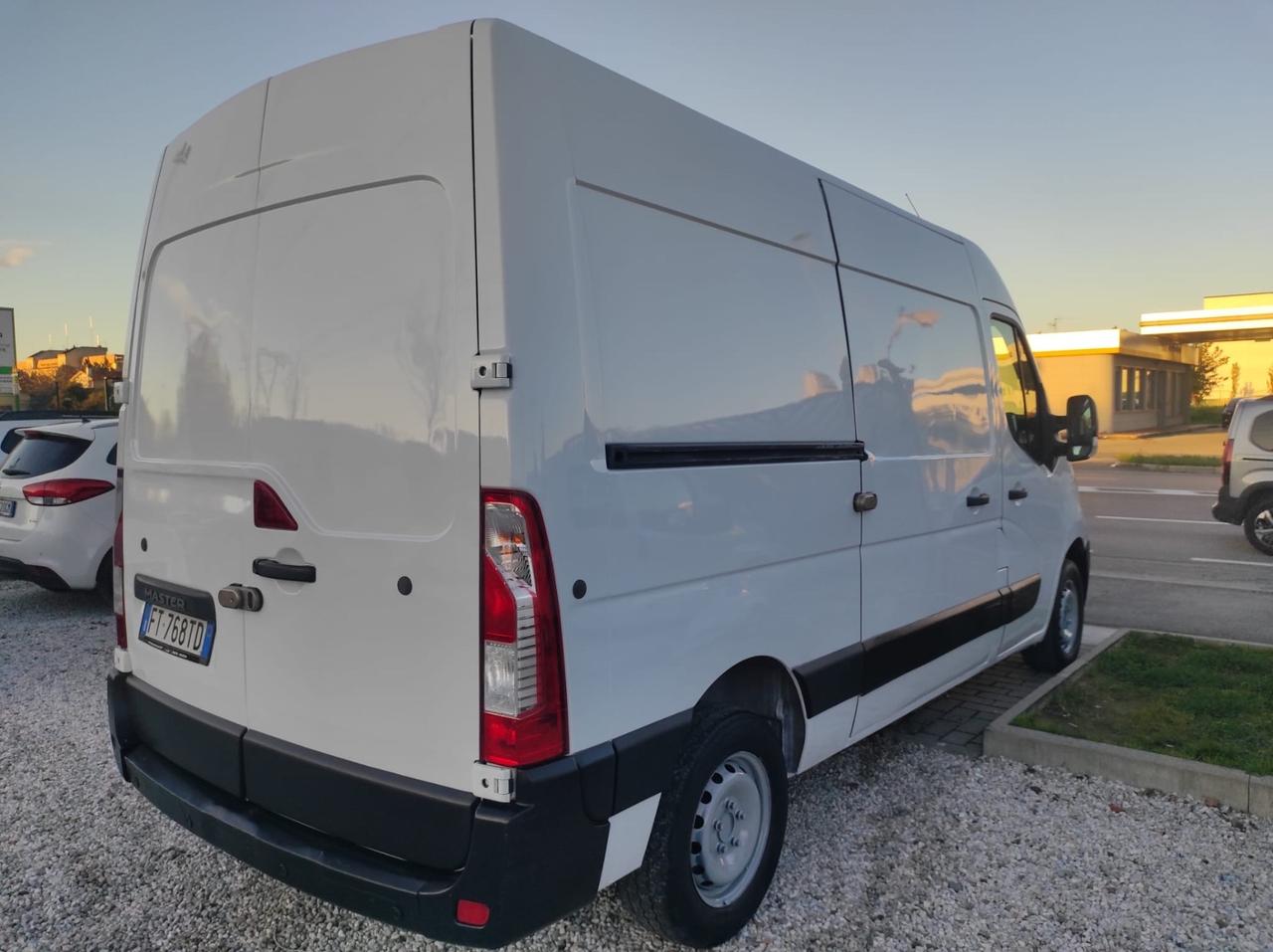 Renault Master T35 2.3 dCi/130CV Iva Compresa