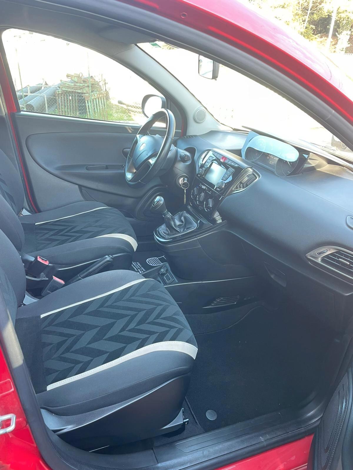 Lancia Ypsilon 1.3 MJT 16V 95 CV 5 porte S&S Elefantino