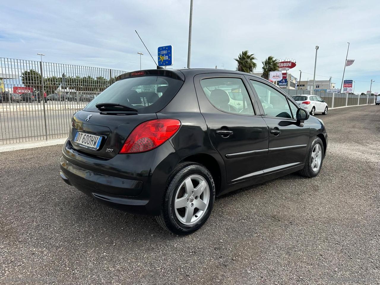 PEUGEOT 207 1.4 VTi 95 CV 5p. Energie Sport 1.4 VTi 95 CV 5p. Energie Sport