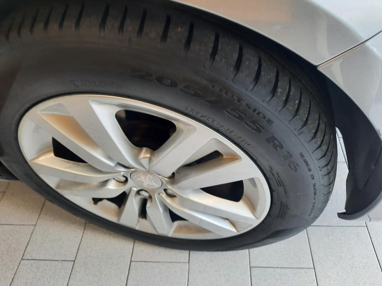 Peugeot 308 BUSINESS 1.6 HDI 92CV