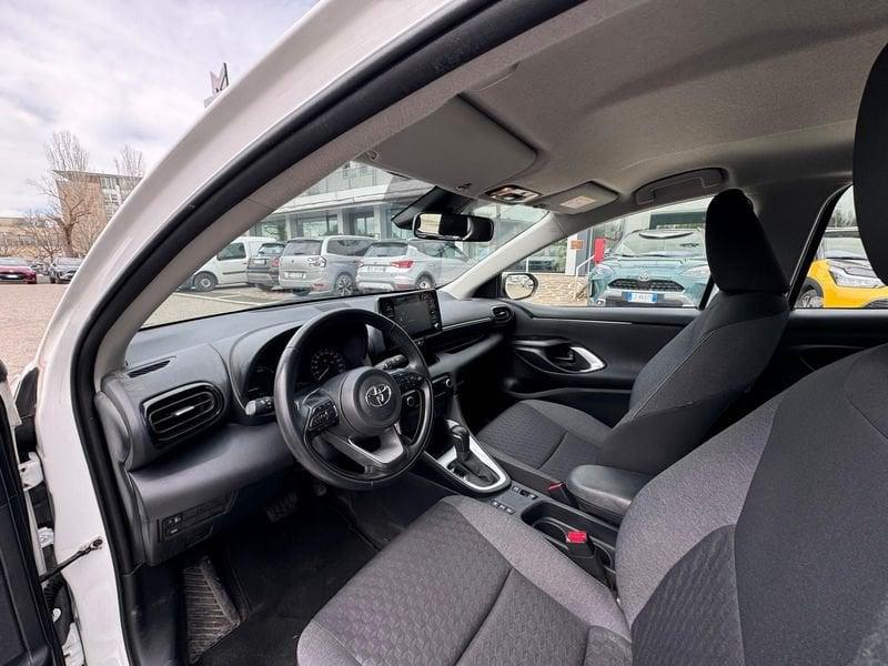 Toyota Yaris Hybrid Active MY22