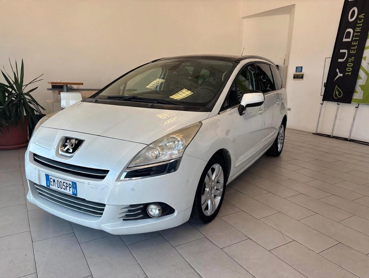 Peugeot 5008 1.6 HDi 112CV Allure