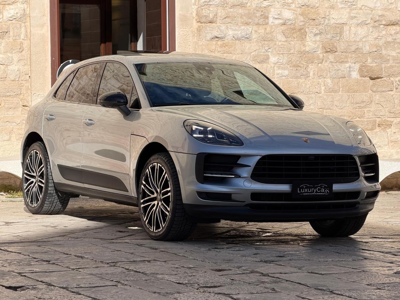 Porsche Macan 2.0 TURBO 245 CV PDK TETTO PASM