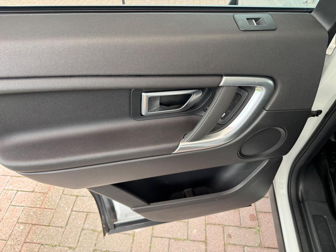 Land Rover Discovery Business Edition Premium Pure 2.0 TD4