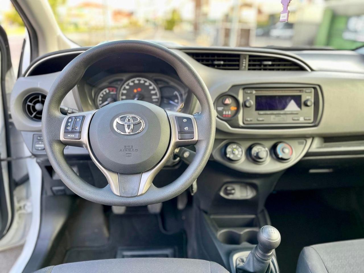 Toyota Yaris 1.0 5 porte Active
