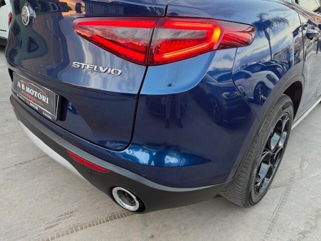 Alfa Romeo Stelvio 2.2 Turbodiesel 160 CV AT8 RWD Business