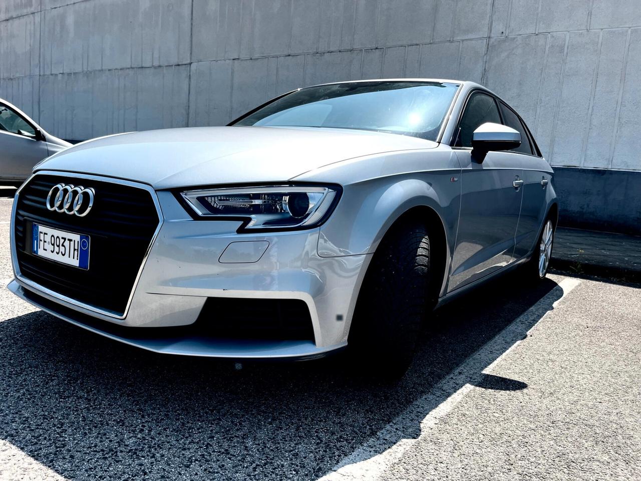 Audi A3 SPB 1.6 TDI S tronic*NAVI*SENSORI*UNIPRO