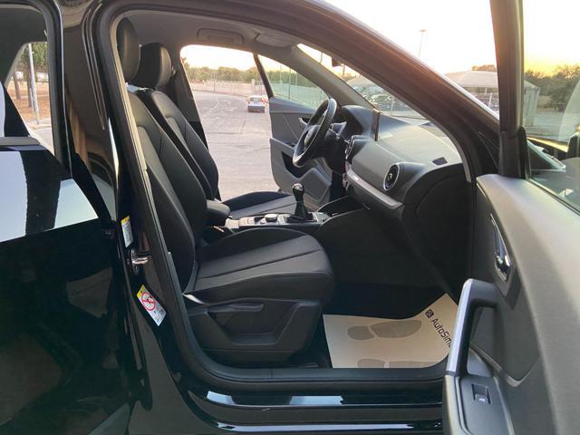 AUDI Q2 30 TDI Admired Advanced-RETROCAMERA-CARPLAY