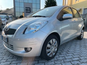 Toyota Yaris 1.3 5 porte Sol KM REALI!!! NEOPATENTATI OK
