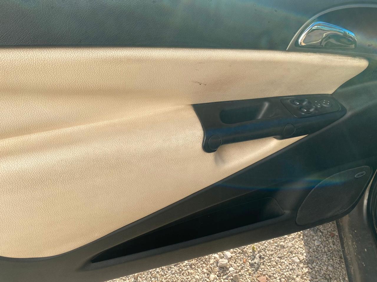 Lancia Ypsilon 1.3 Multijet 16V Argento