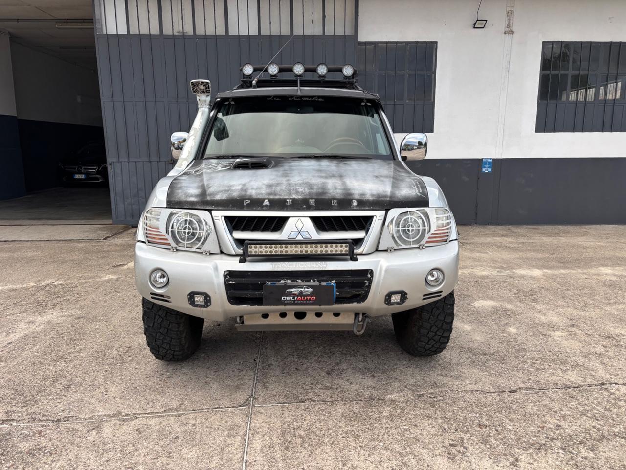 Mitsubishi Pajero 3.2 D. 7 posti. 4x4. Garanzia 12mesi
