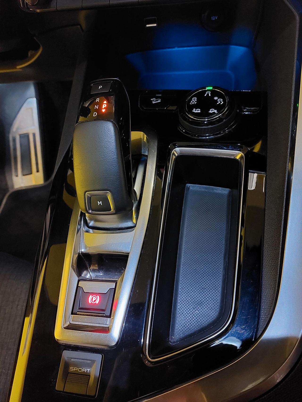 Peugeot 3008 3008 1.6 GT LINE 180CV EAT8 TETTO