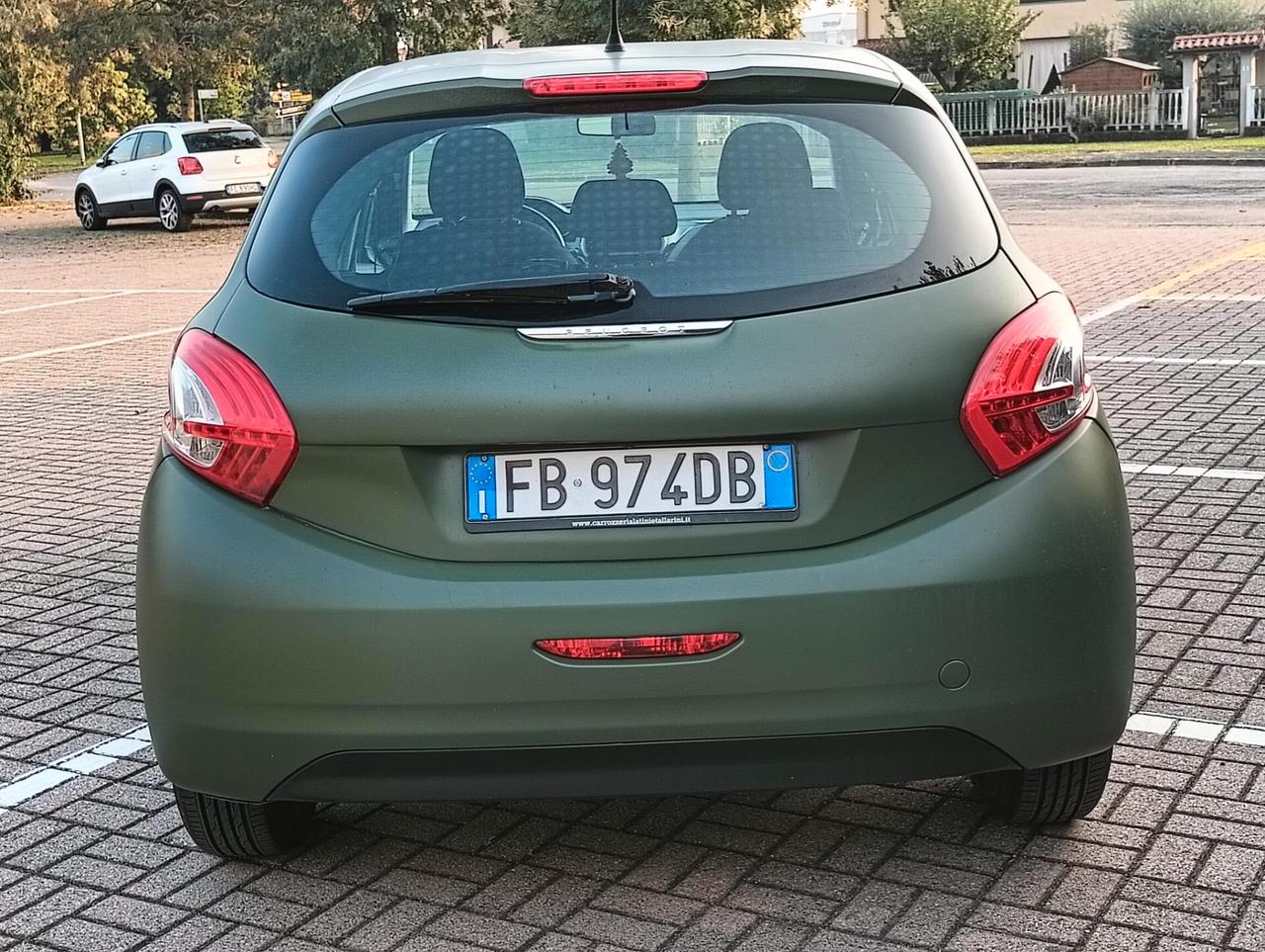 Peugeot 208 1.4 HDi 68 CV 5 porte Allure..CELL 320 147 1147 WUATSAPP 3276540940