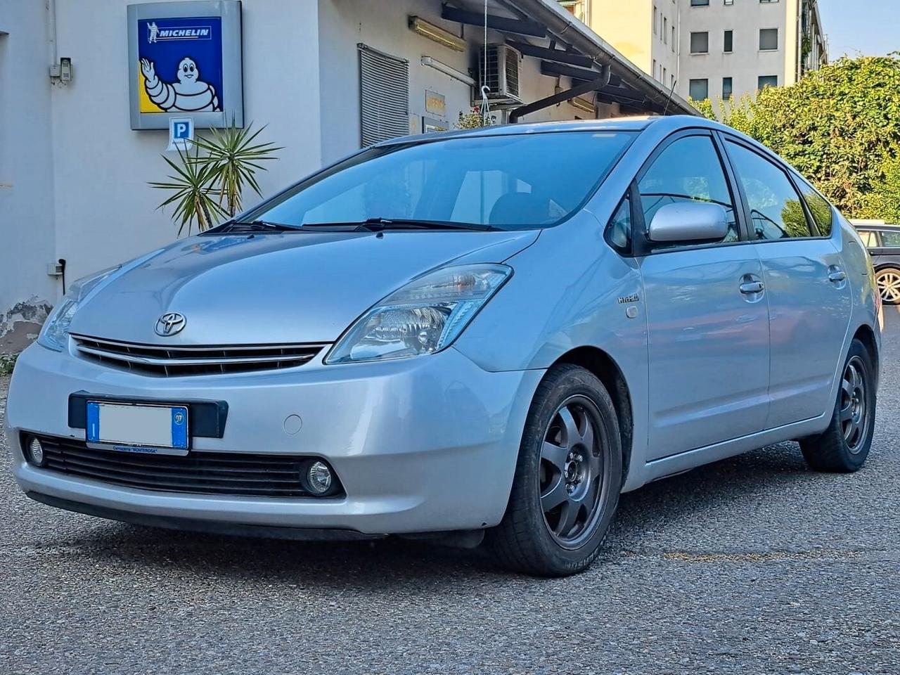 Toyota Prius 1.5i 16V Hybrid