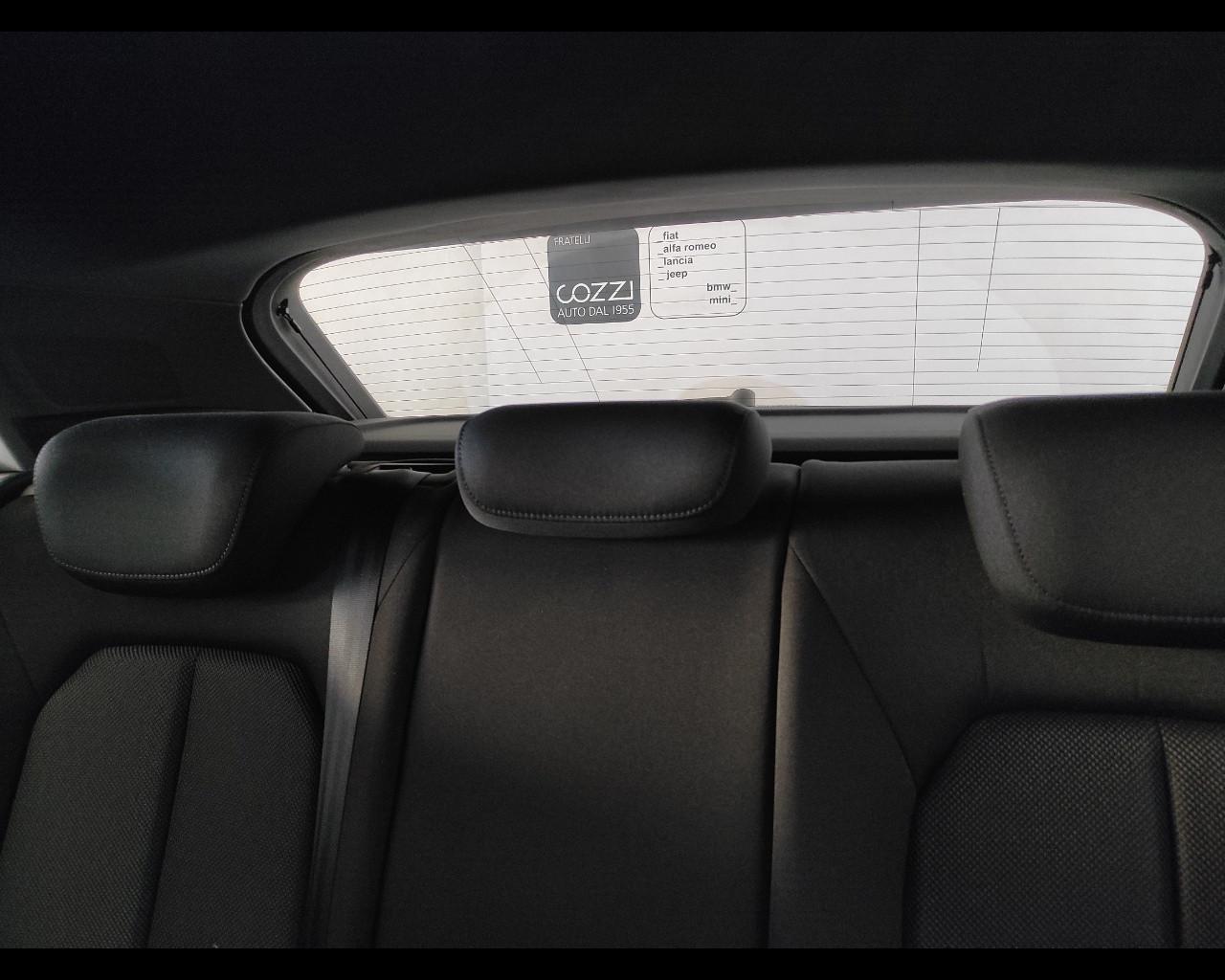 AUDI A3 4ª serie - A3 SPB 40 TFSI e S tronic Business