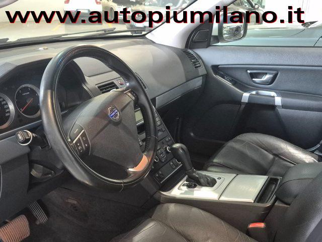VOLVO XC90 D5 AWD Geartronic Momentum