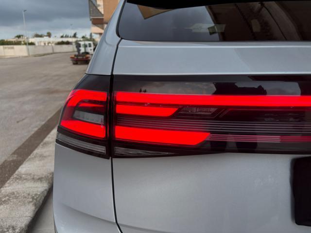 VOLKSWAGEN Taigo 1.0 TSI 110 CV DSG R-Line TETTO APR/PAN