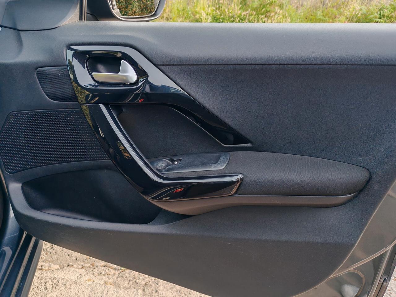 Peugeot 208 BlueHDi 75 5 porte Allure 2016