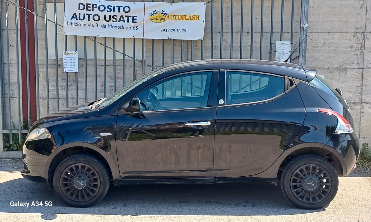Lancia Ypsilon 5 porte Ecochic
